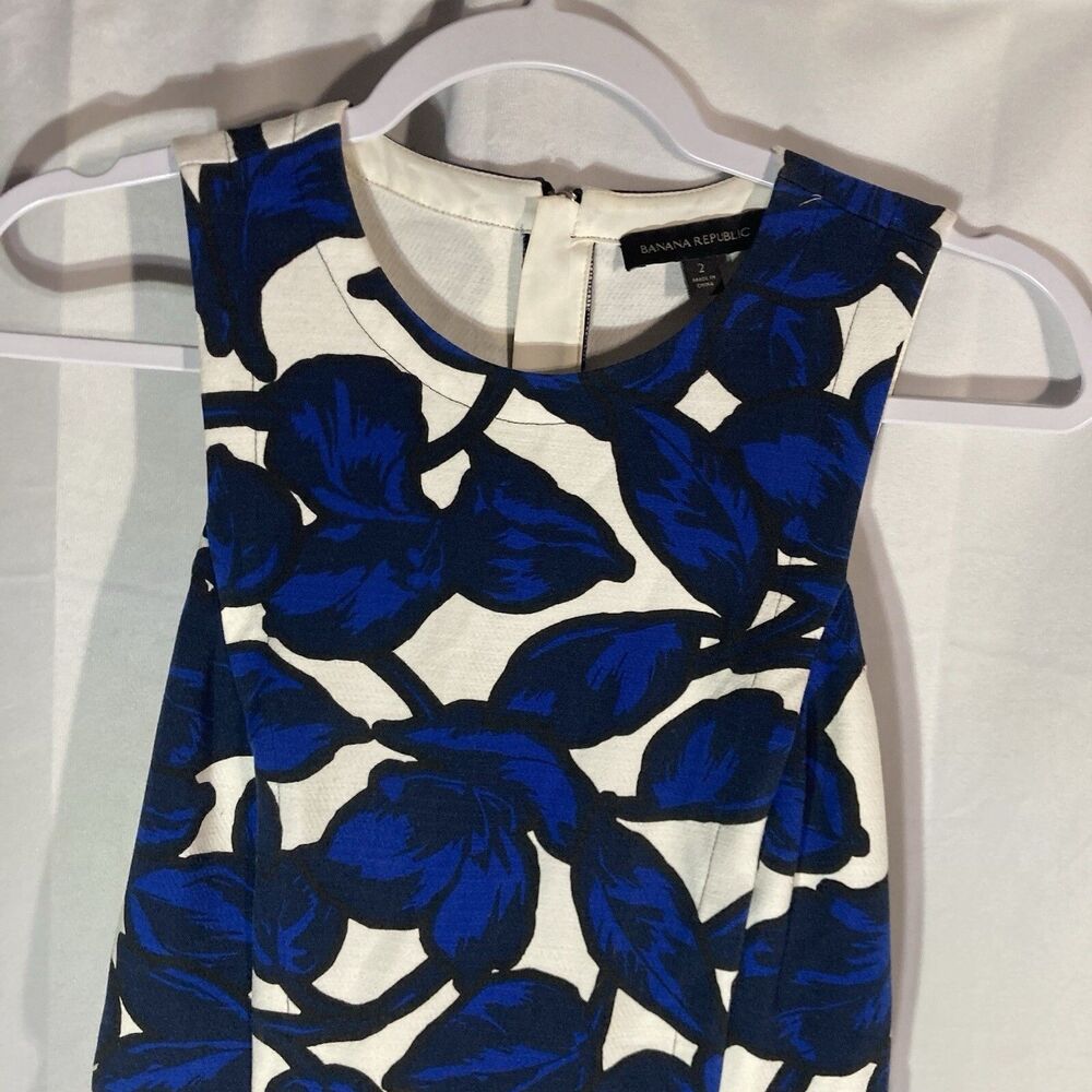 BANANA REPUBLIC white blue black floral sleeveless aline dress 2 - Picture 2 of 9
